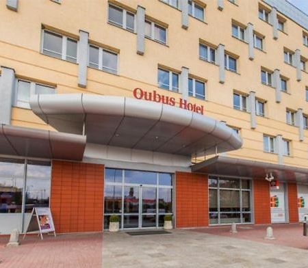 格沃古夫库布斯格利维酒店 Głogów 外观 照片