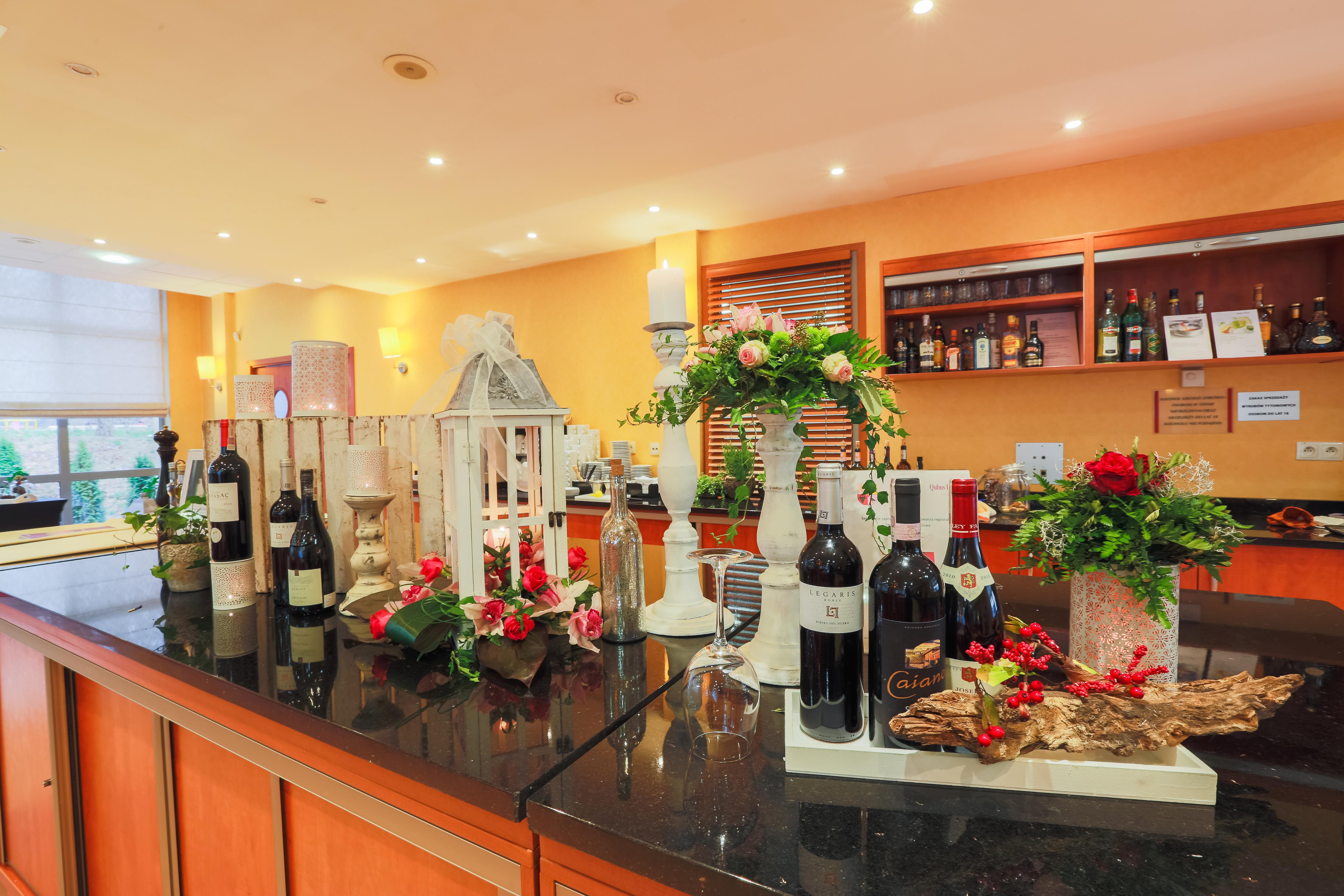 格沃古夫库布斯格利维酒店 Głogów 外观 照片