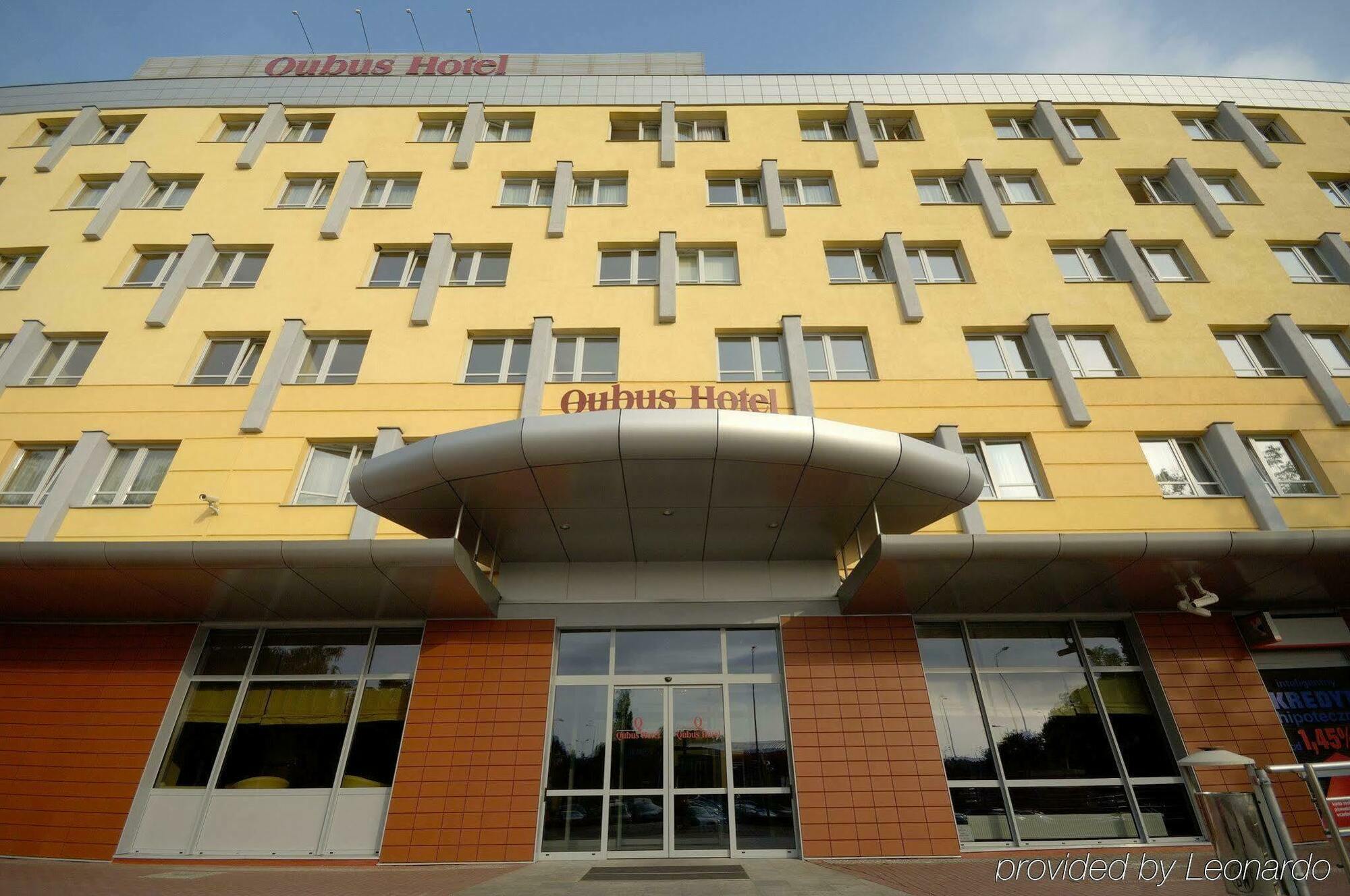 格沃古夫库布斯格利维酒店 Głogów 外观 照片